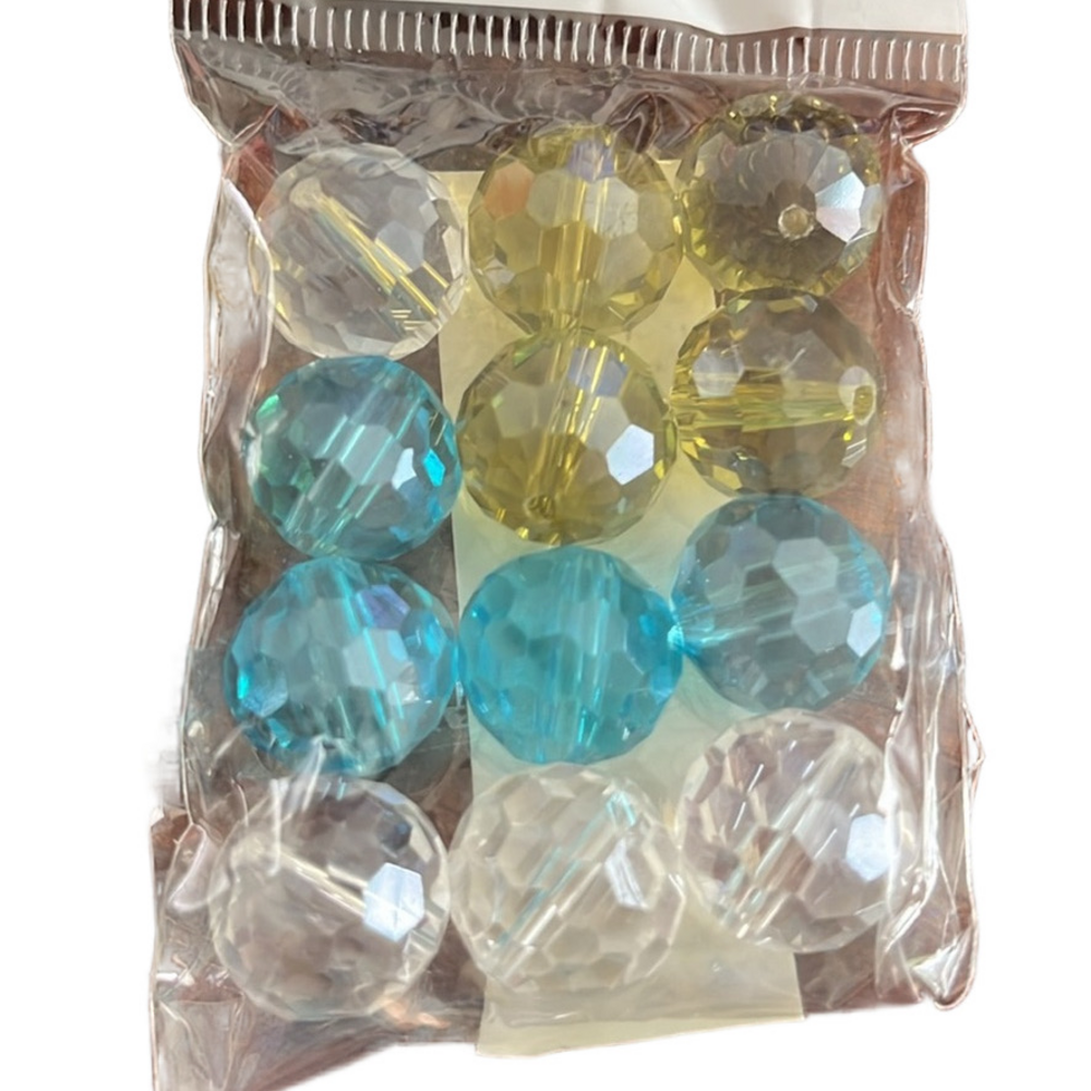 🏷 Bundle of 12 pcs 15mm Crystal Disco Cut Round Beads (LIME, AQUA & CLEAR) NWT